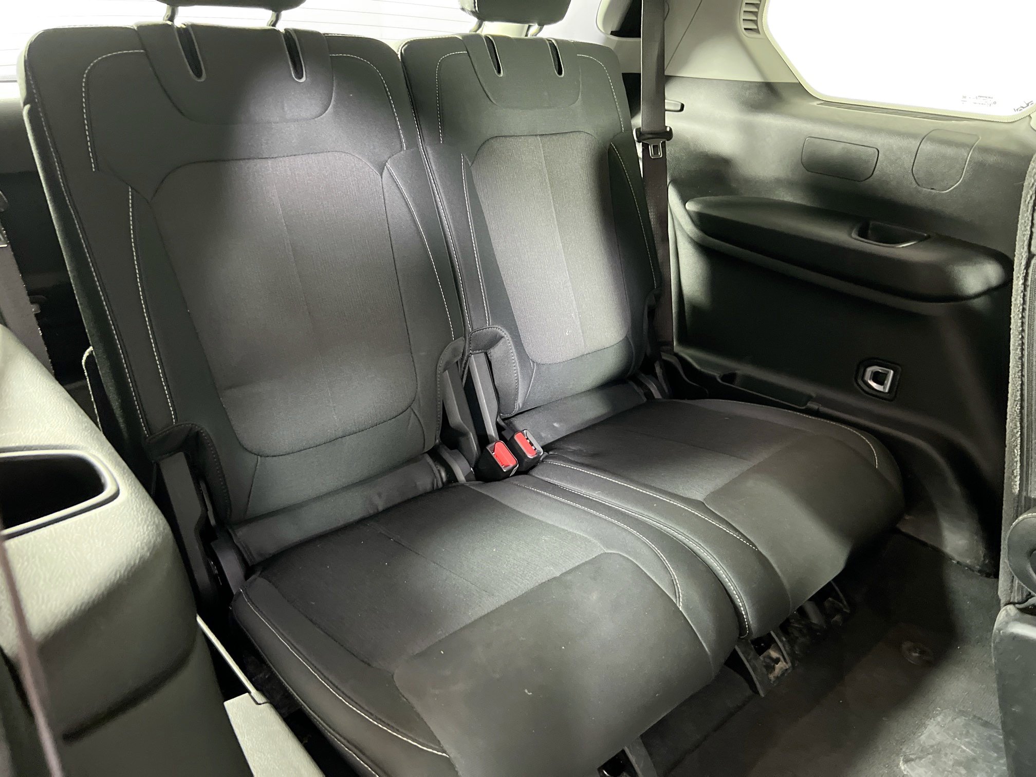 Used 2023 Jeep Grand Cherokee L Laredo AWD/4WD image 25