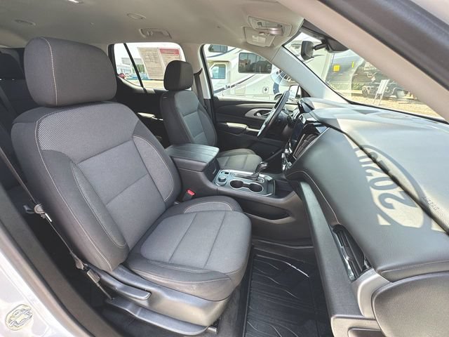 Used 2020 Chevrolet Traverse LT w/ Driver Confidence II Package AWD/4WD image 26