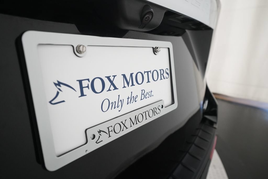 Used 2023 Ford Explorer XLT w/ Equipment Group 202A AWD/4WD image 39