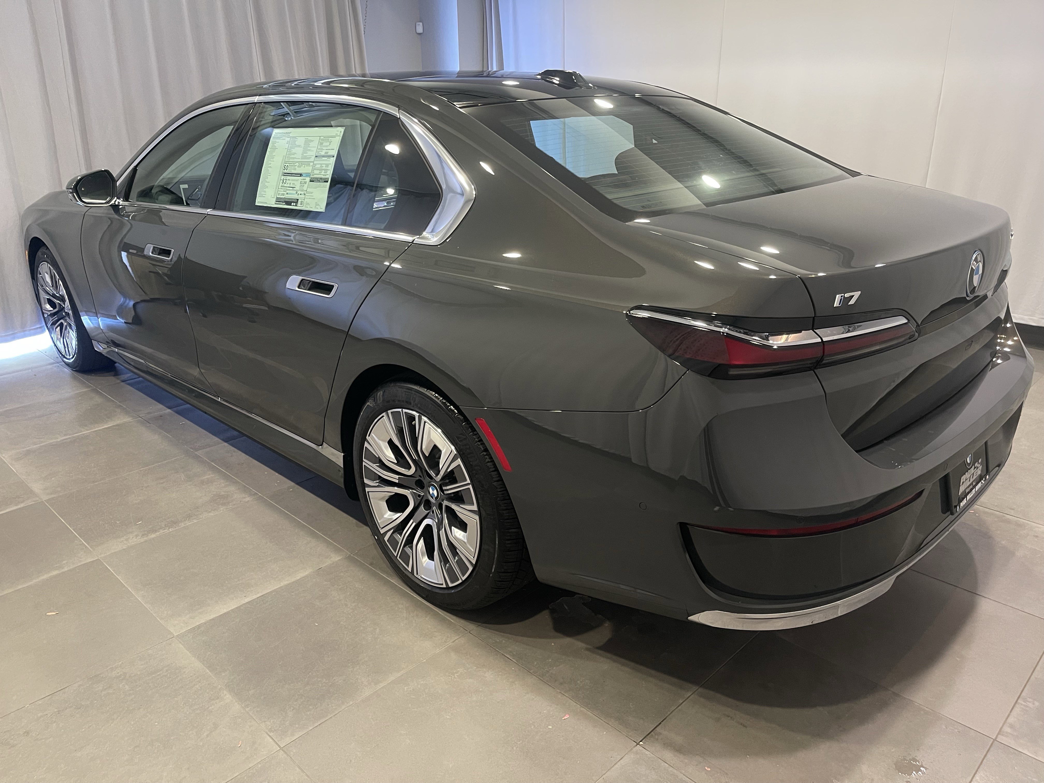 New 2026 BMW i7 xDrive60 AWD/4WD image 4