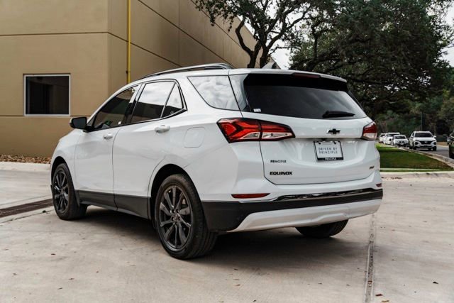 Used 2023 Chevrolet Equinox RS image 4