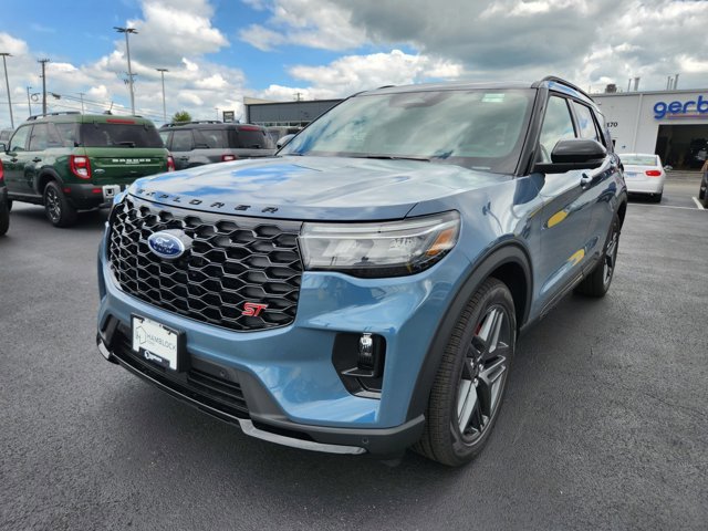 New 2025 Ford Explorer ST image 3