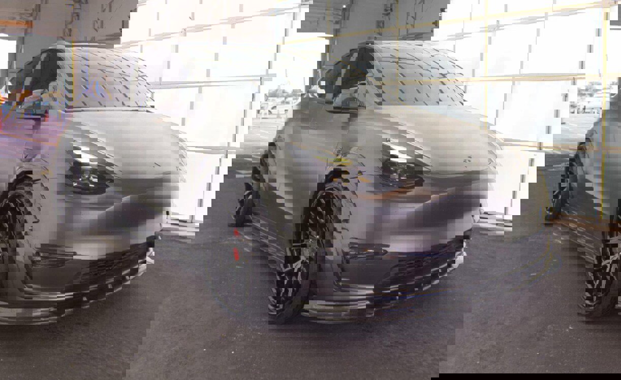 Used 2022 Tesla Model Y Performance image 12