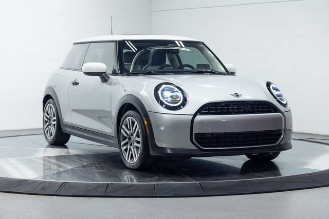 Certified 2026 MINI Cooper 2-Door Hardtop FWD image 5