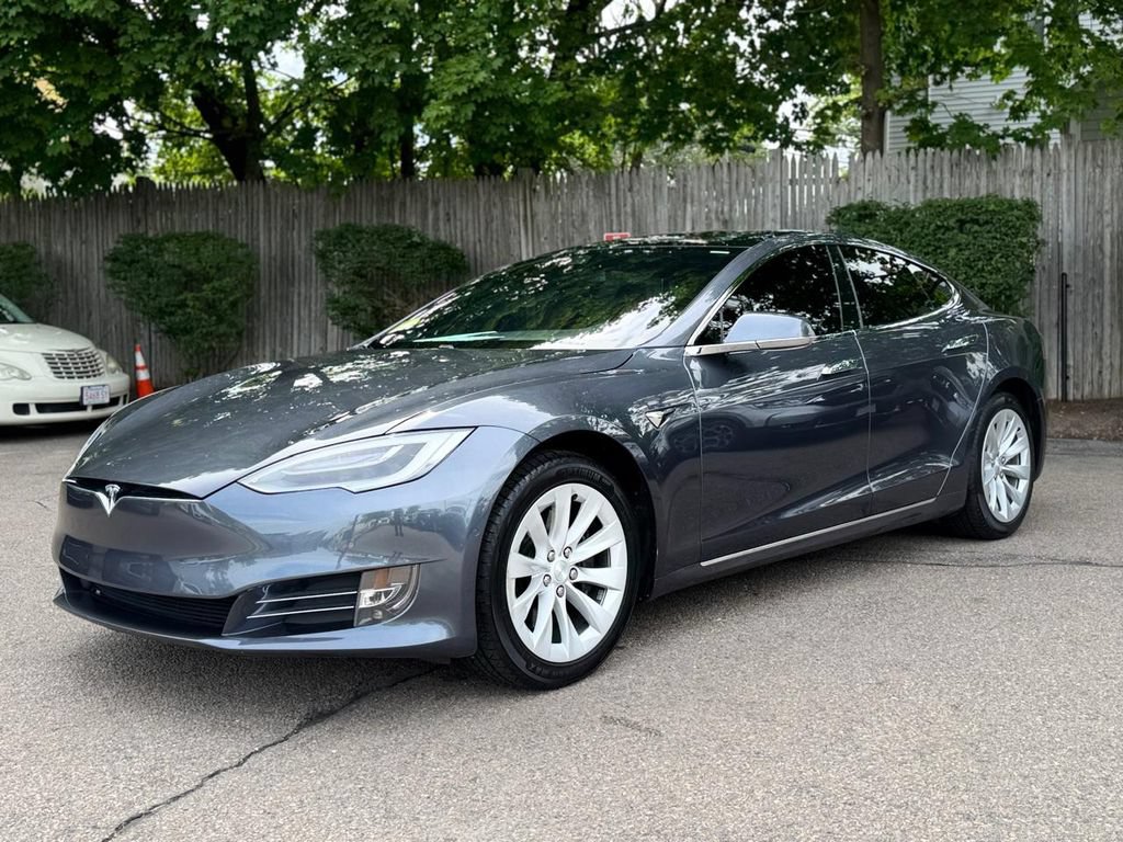 Used 2018 Tesla Model S 75D AWD/4WD image 2