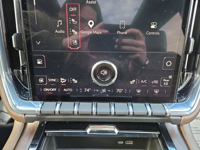 Used 2025 GMC Yukon Denali Ultimate w/ LPO, Floor Liner Package image 26