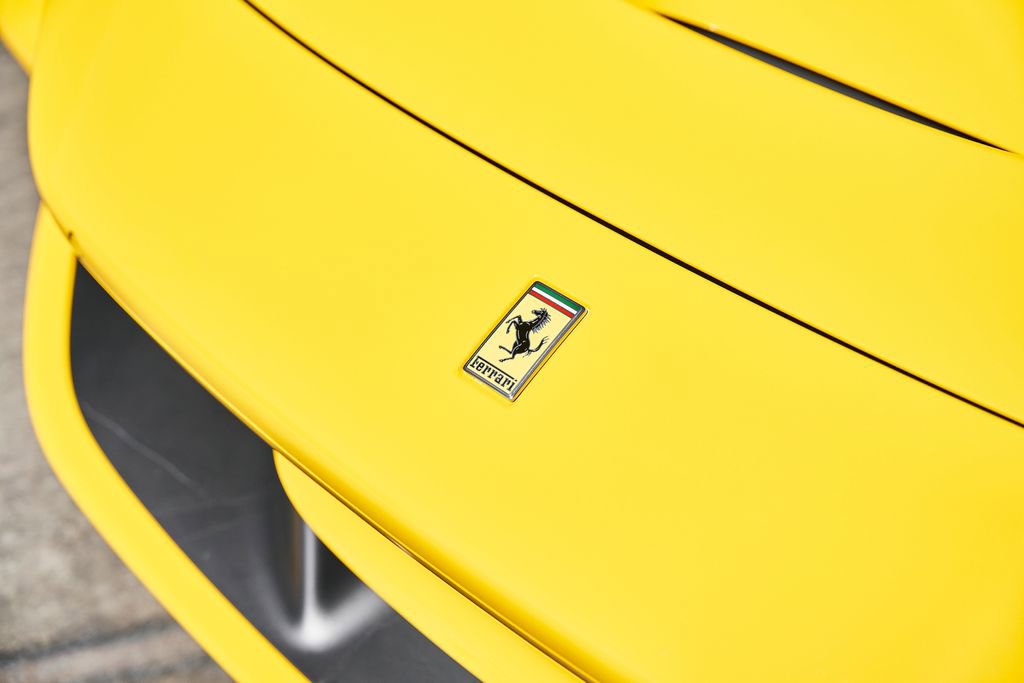 Used 2021 Ferrari F8 Tributo image 7