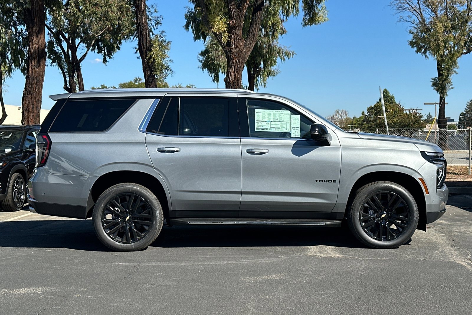 New 2026 Chevrolet Tahoe Premier image 3