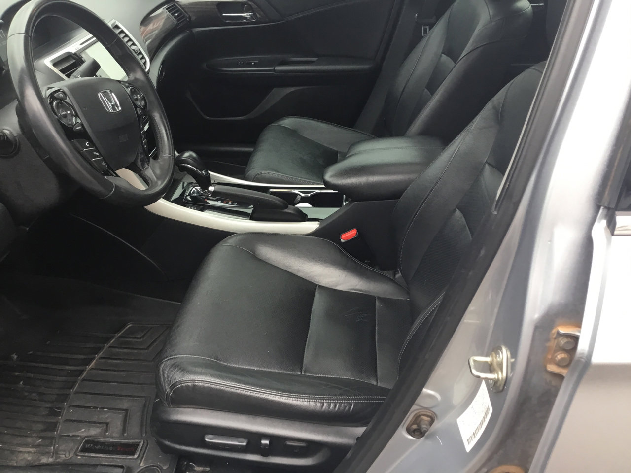 Used 2016 Honda Accord Touring image 15