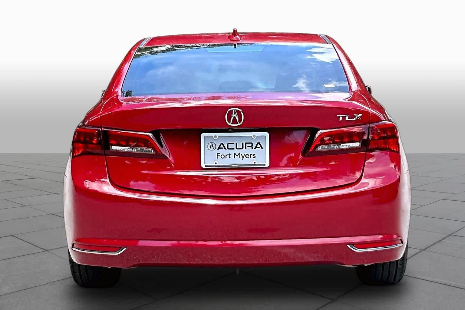 Used 2017 Acura TLX FWD image 5
