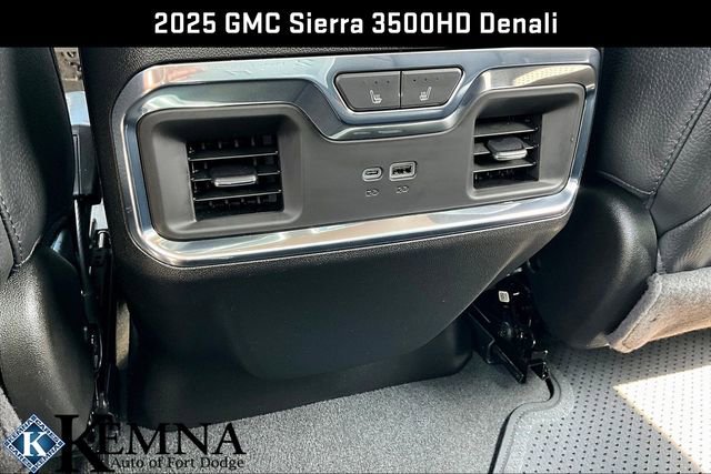 Used 2025 GMC Sierra 3500 Denali w/ Denali Reserve Package AWD/4WD image 21