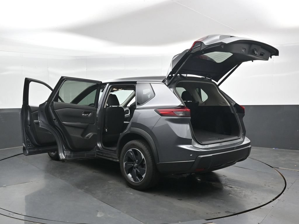 Used 2024 Nissan Rogue SV FWD image 48