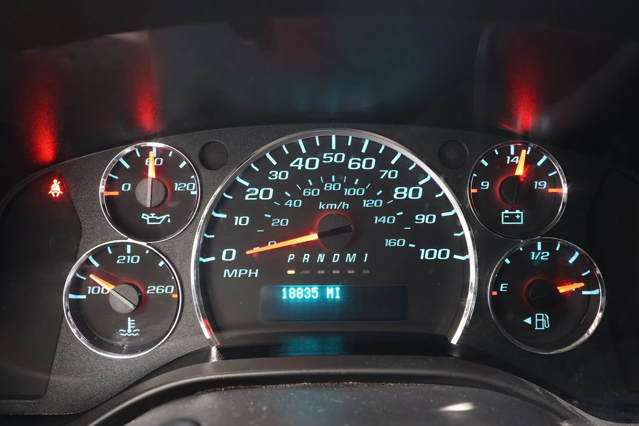 Certified 2024 Chevrolet Express 2500 w/ Driver Convenience Package image 11