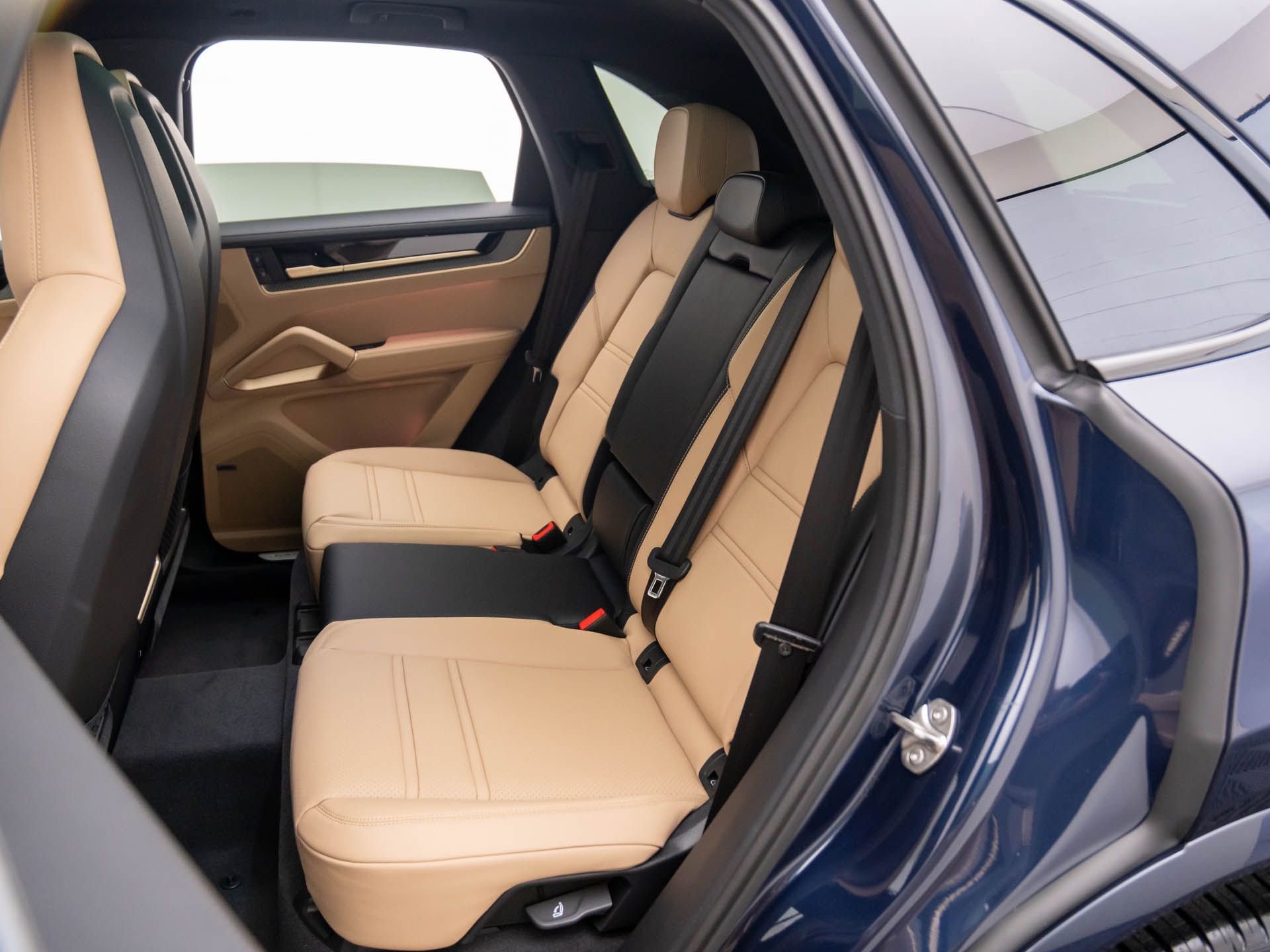 New 2026 Porsche Cayenne S image 15