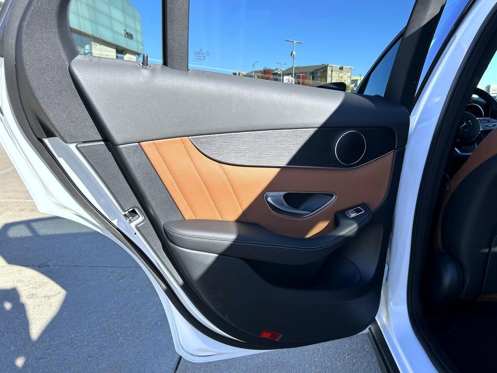 Used 2021 Mercedes-Benz GLC 300 4MATIC Coupe image 20