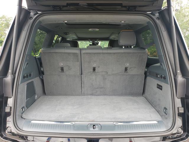 Used 2024 Jeep Grand Wagoneer Series III w/ Rear Seat Video Group 1 AWD/4WD image 4
