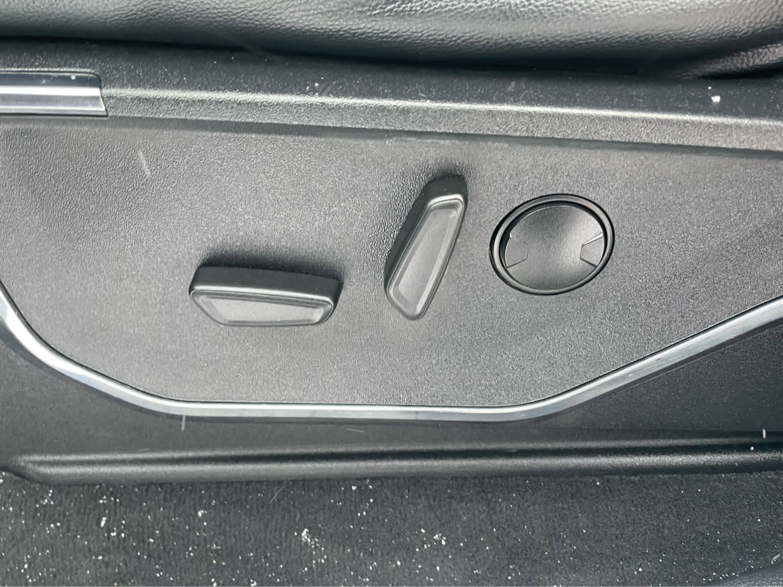 Used 2023 Ford F250 Lariat w/ Chrome Package image 17