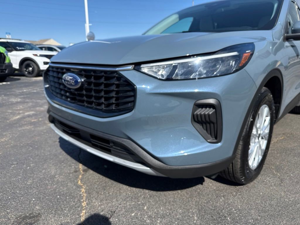 Used 2023 Ford Escape Active w/ Tech Pack #2 AWD/4WD image 42