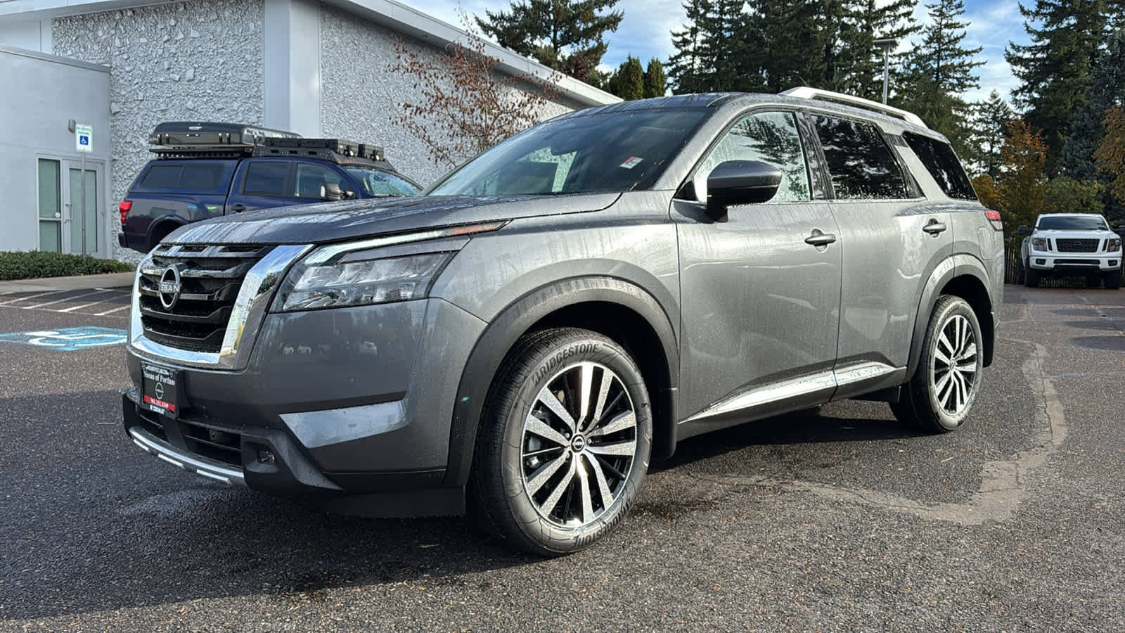 New 2025 Nissan Pathfinder Platinum