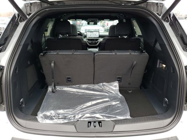 New 2026 Ford Explorer ST-Line w/ ST-Line Street Pack image 8