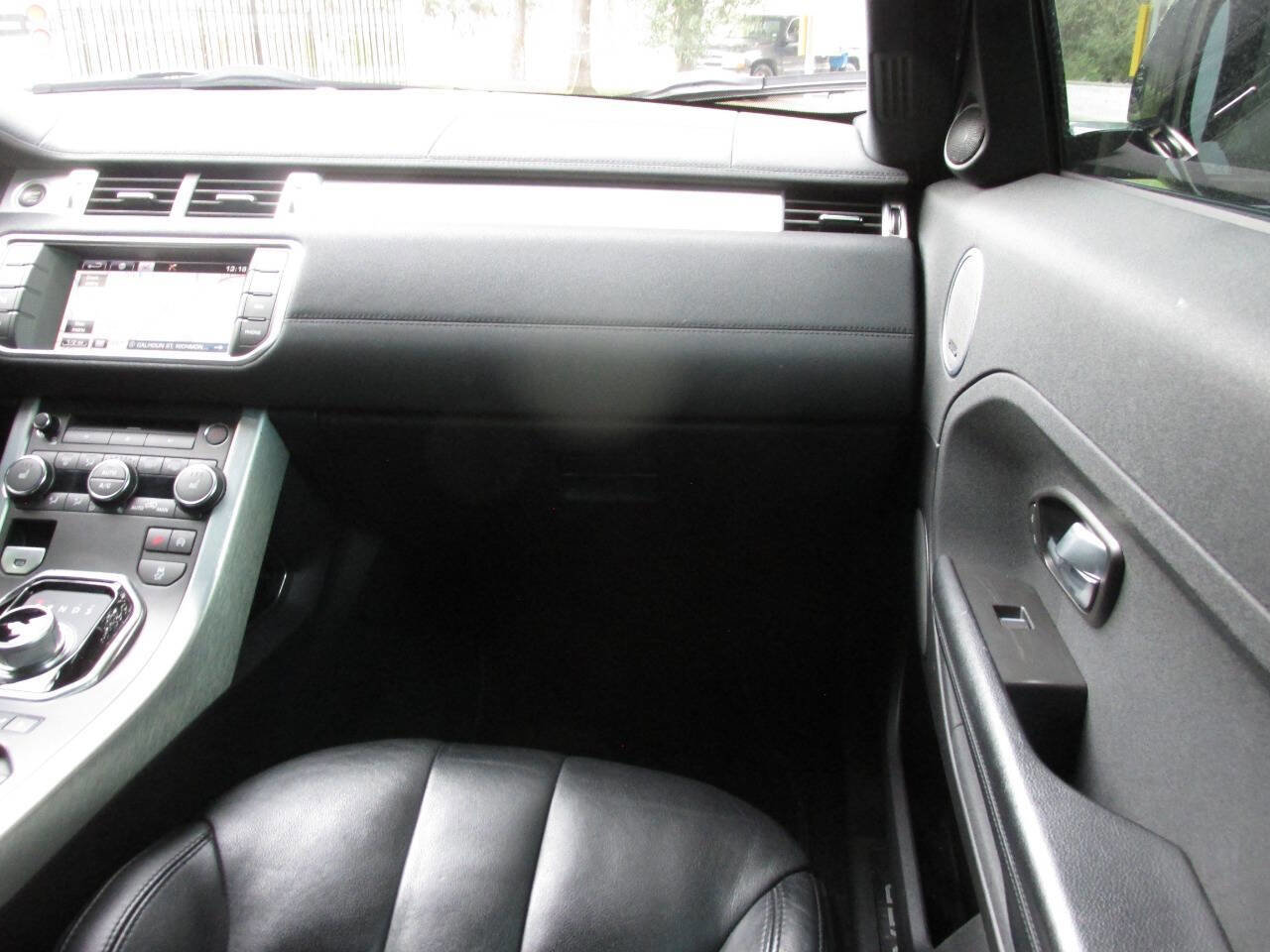 Used 2014 Land Rover Range Rover Evoque Pure Plus image 14