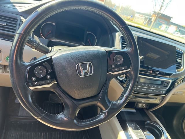 Used 2019 Honda Pilot Elite image 9