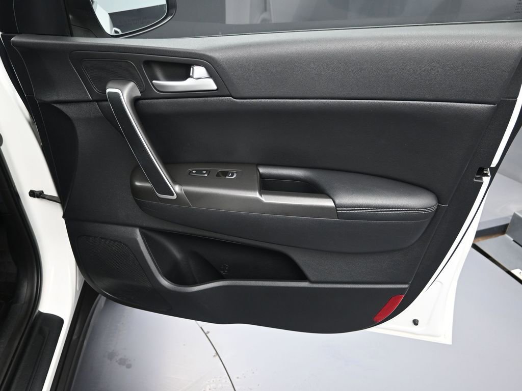 Used 2017 Kia Sportage EX image 37