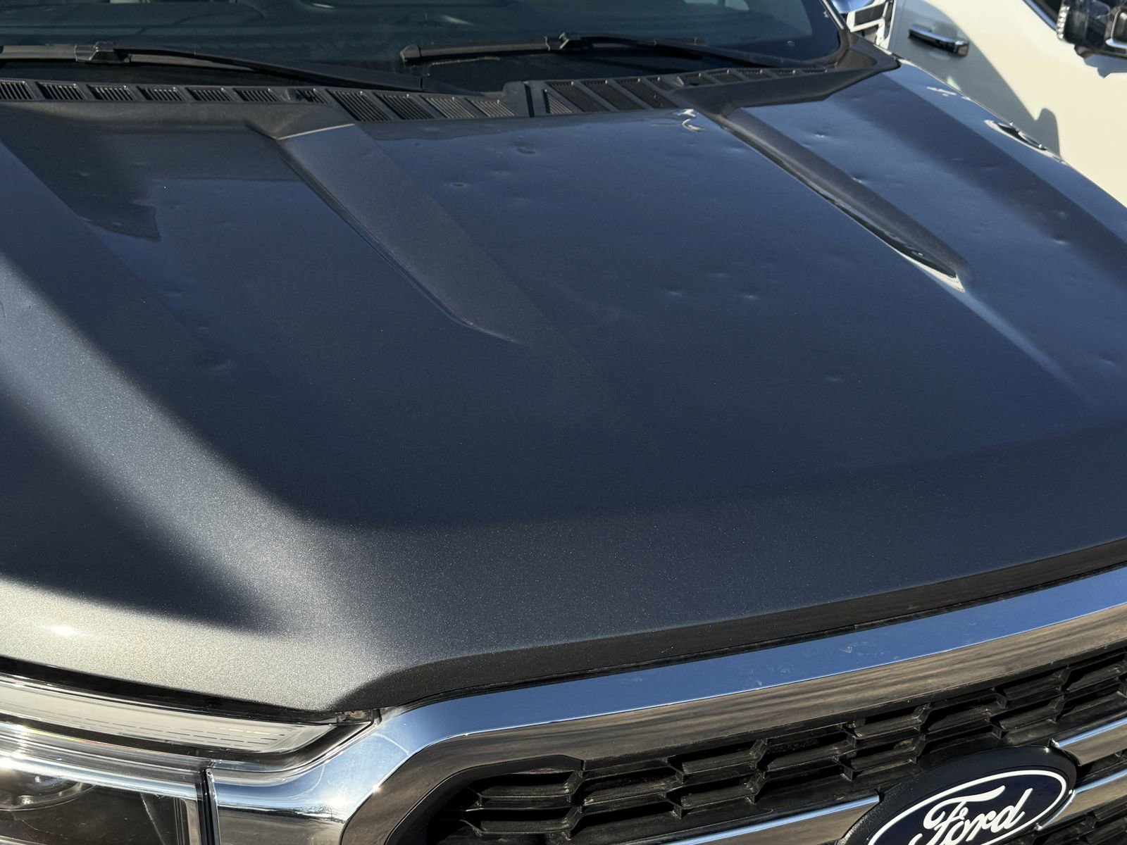 Used 2025 Ford F150 Lariat w/ Equipment Group 501A Mid image 9