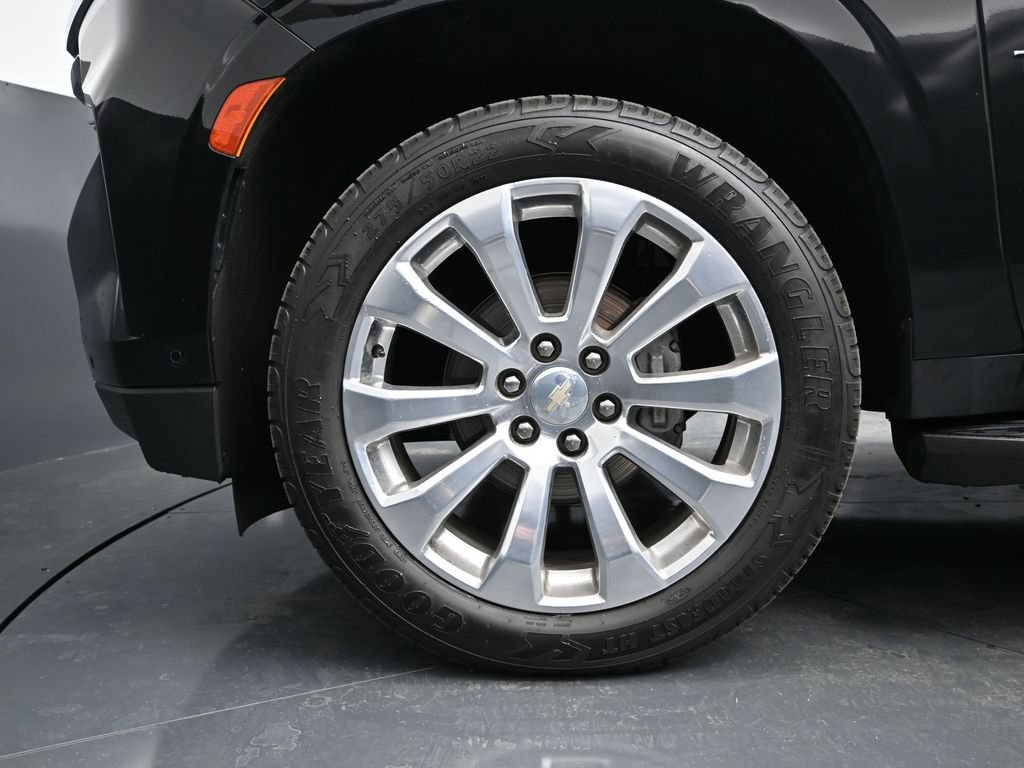 Used 2023 Chevrolet Tahoe Premier w/ Advanced Technology Package AWD/4WD image 20