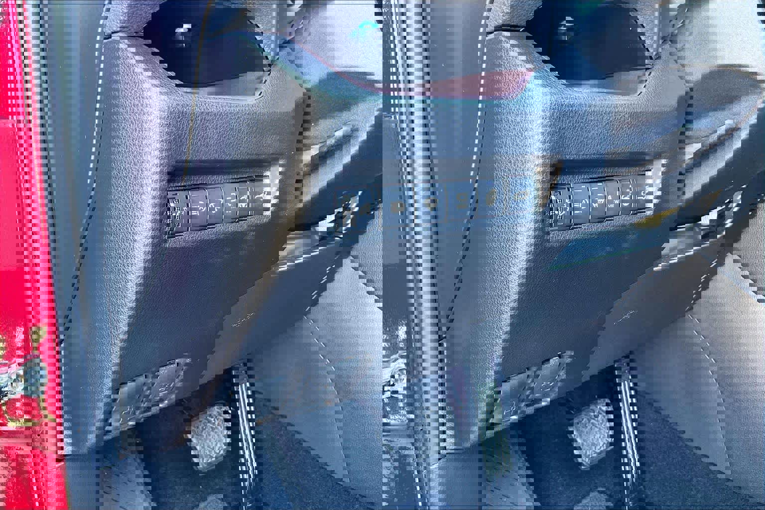 Used 2021 Toyota RAV4 Limited image 35