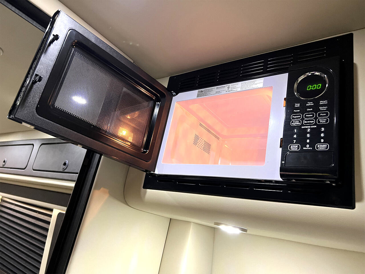 Used 2021 Mercedes-Benz Sprinter 3500 image 22