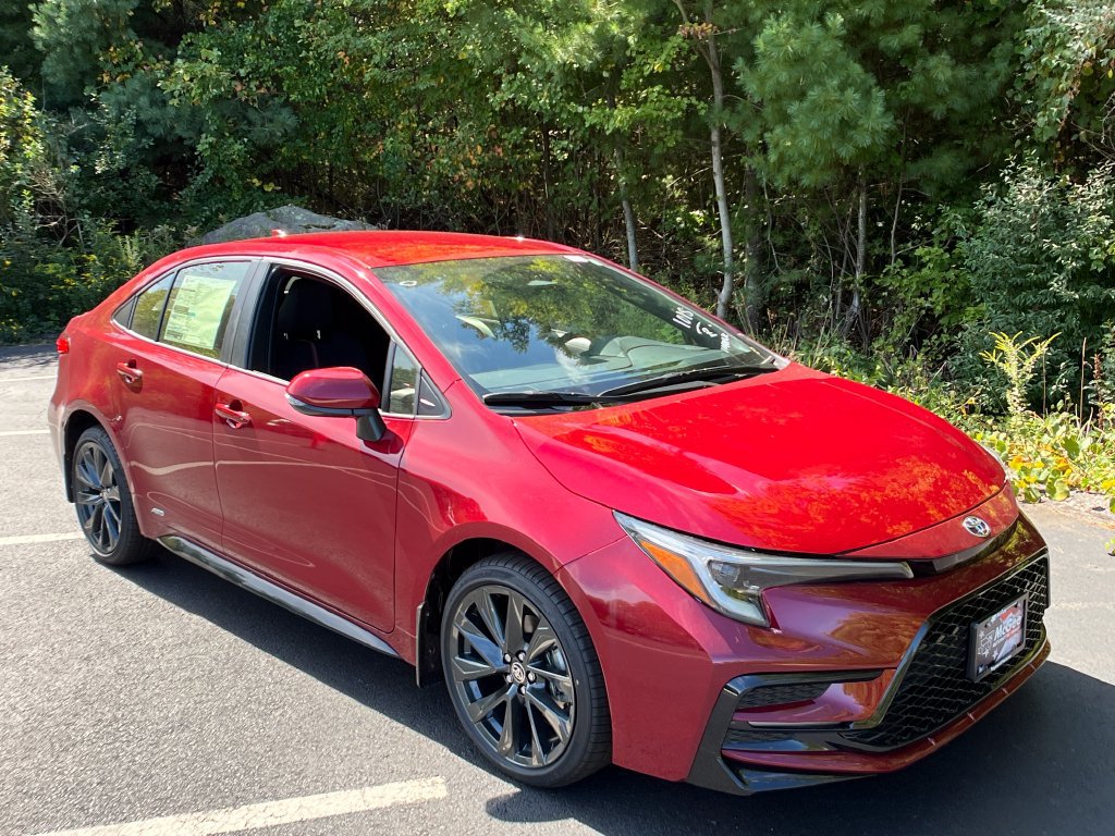 New 2026 Toyota Corolla SE AWD/4WD image 7