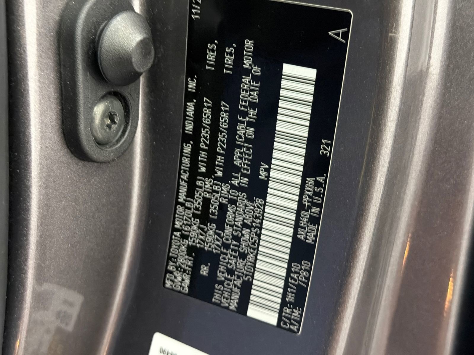 Used 2023 Toyota Sienna XLE FWD image 36