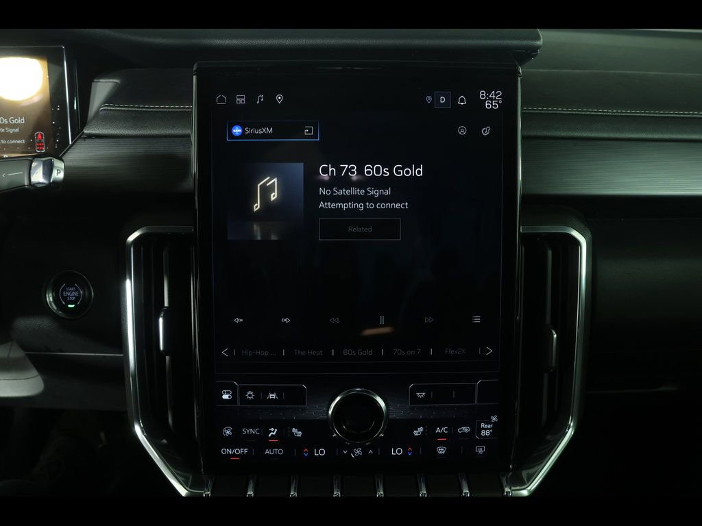 Used 2025 GMC Acadia Elevation image 27