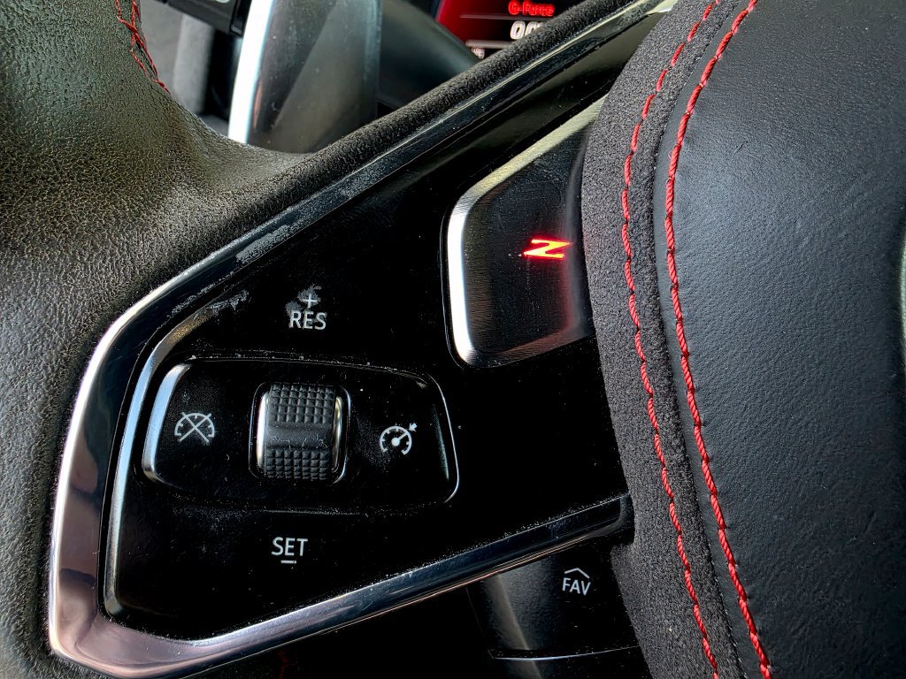 Used 2023 Chevrolet Corvette Stingray Premium Conv w/ Z51 Performance Package RWD image 31