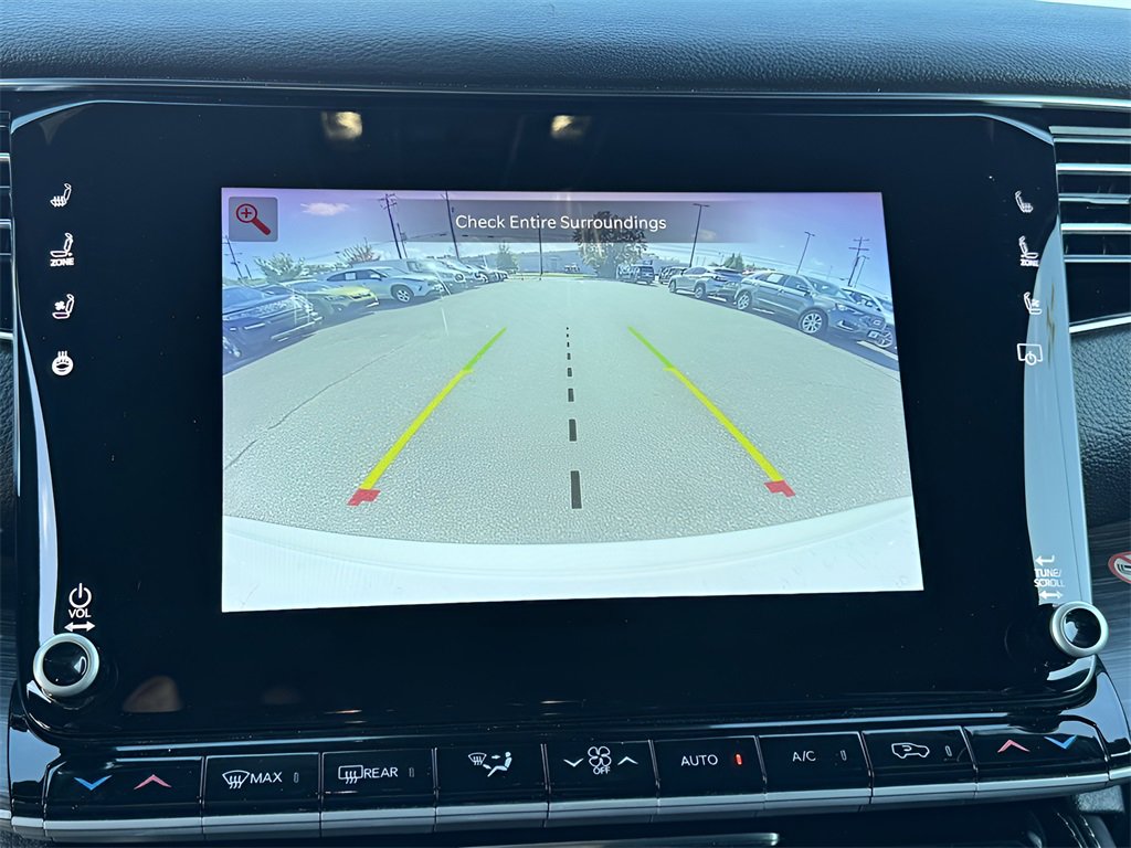 Used 2024 Jeep Wagoneer L Series III w/ Flexible Seating Group image 28