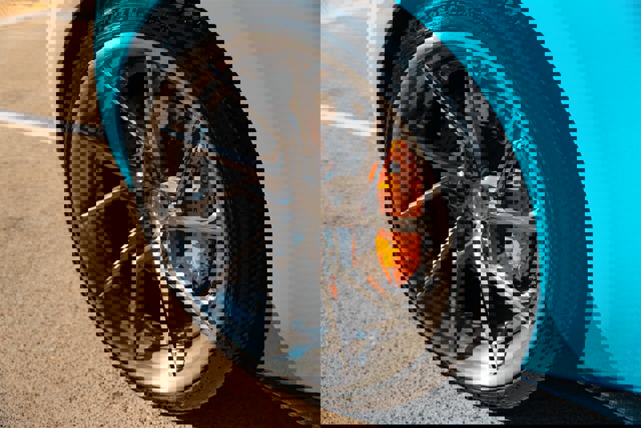 Used 2017 McLaren 570S image 5