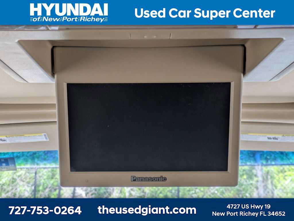 Used 2013 GMC Yukon XL Denali RWD image 20