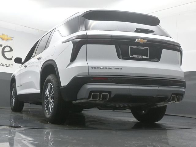 New 2026 Chevrolet Traverse LT w/ LPO, Floor Liner Package image 33