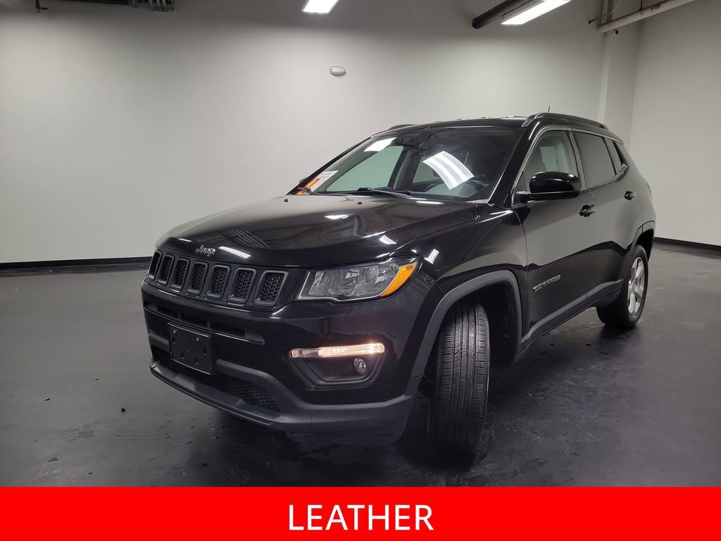 Used 2018 Jeep Compass Latitude w/ Popular Equipment Group AWD/4WD image 4