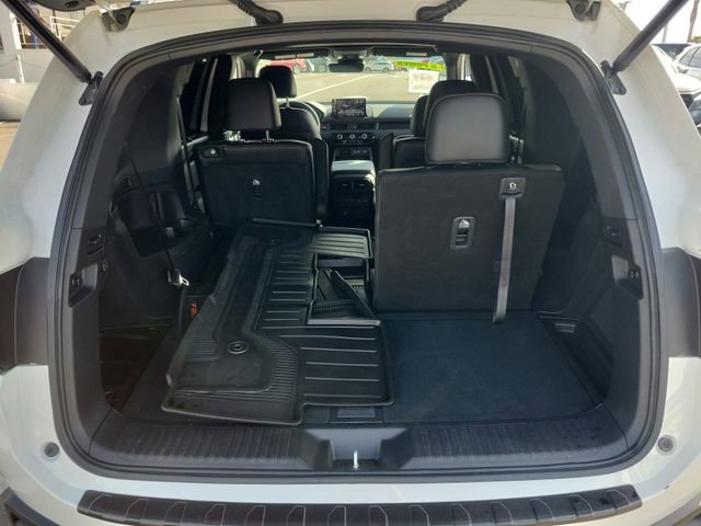 Certified 2025 Honda Pilot TrailSport image 9