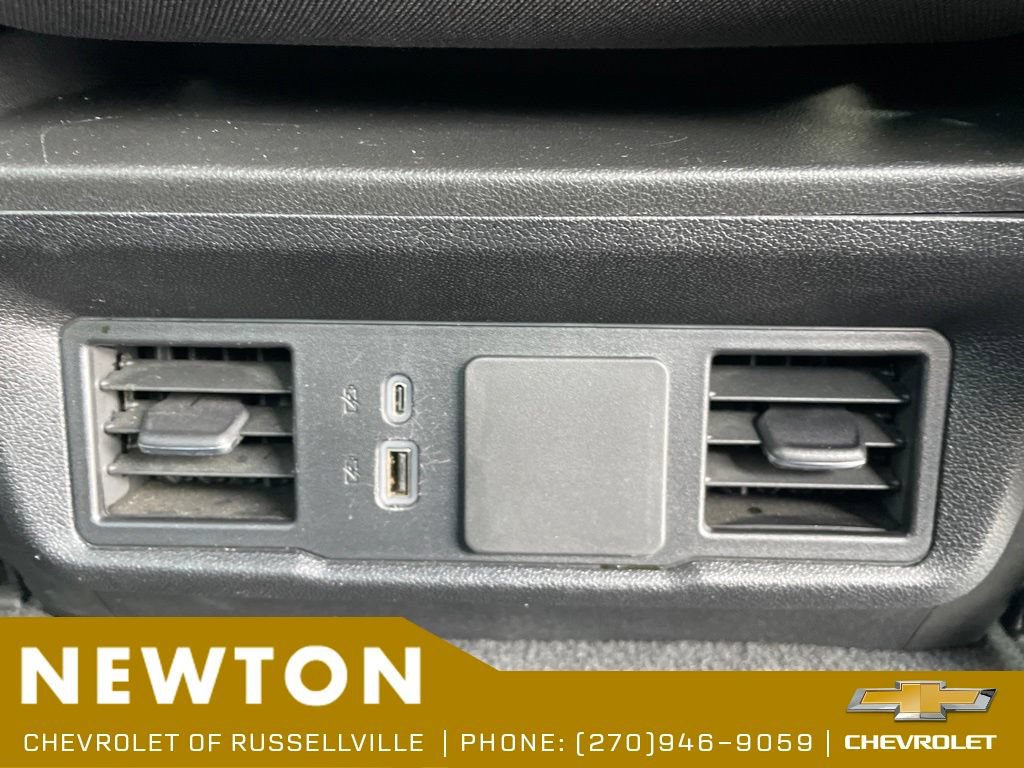 Used 2024 Chevrolet Silverado 1500 Custom AWD/4WD image 31