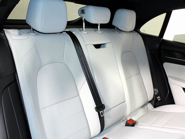 New 2025 Porsche Macan 4S Electric image 26