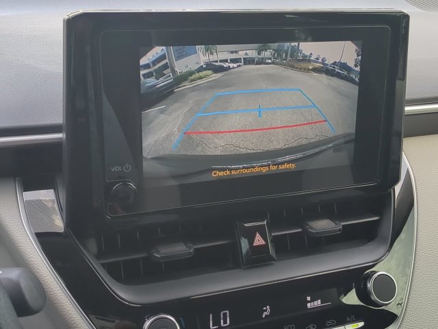 Used 2024 Toyota Corolla LE w/ LE Convenience Package FWD image 20