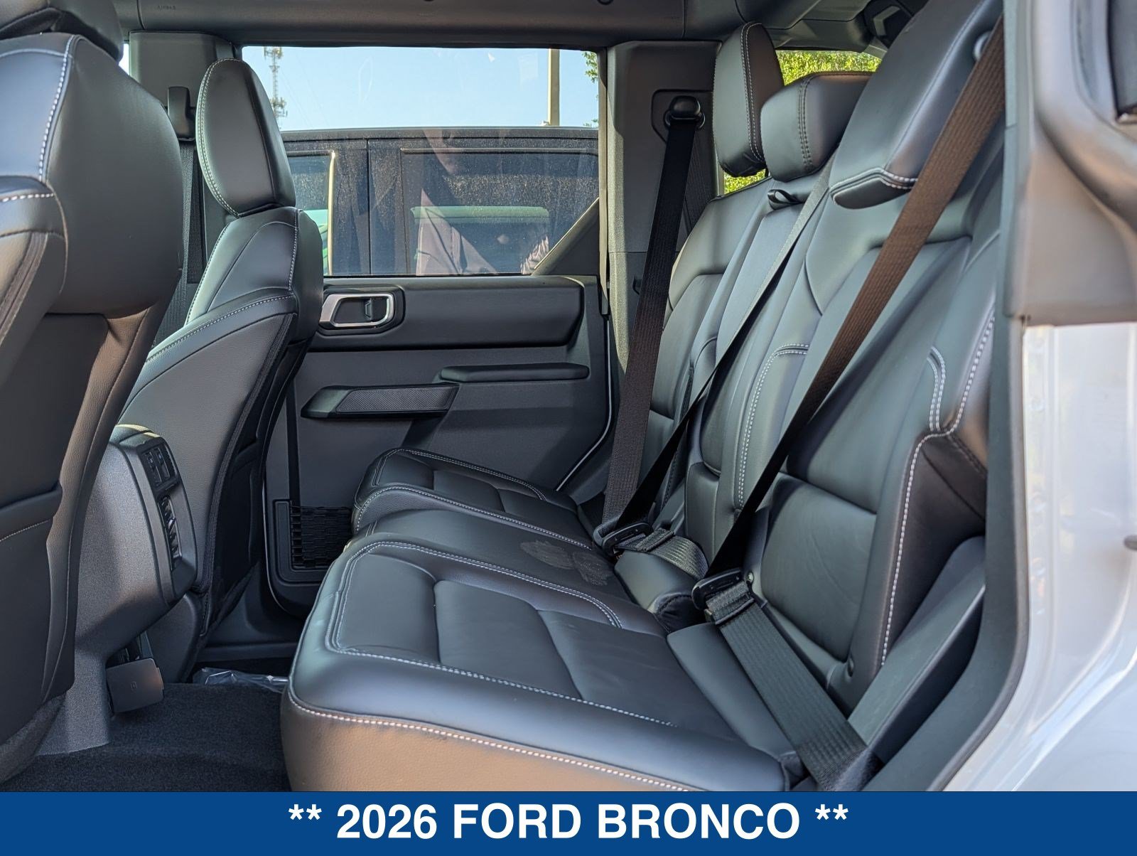 New 2026 Ford Bronco Outer Banks AWD/4WD image 31