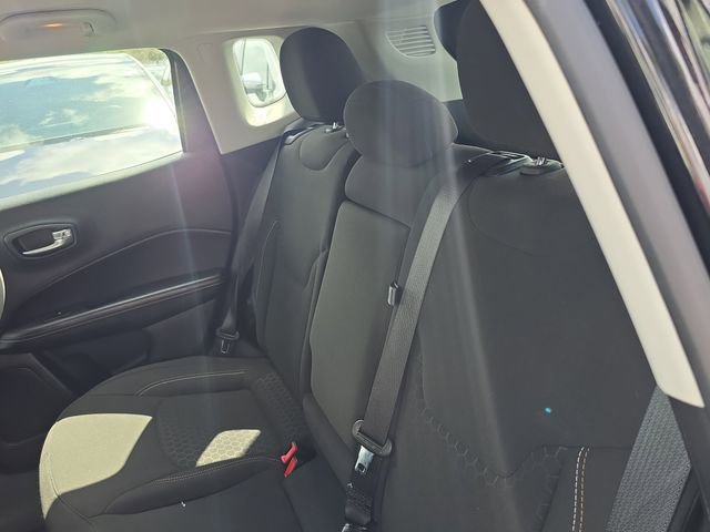 Used 2021 Jeep Compass Sport image 14