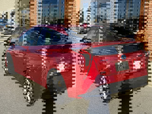 Used 2016 Toyota Prius Three Touring image 4