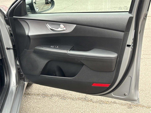 Used 2024 Kia Forte LXS w/ LXS Technology Package image 8