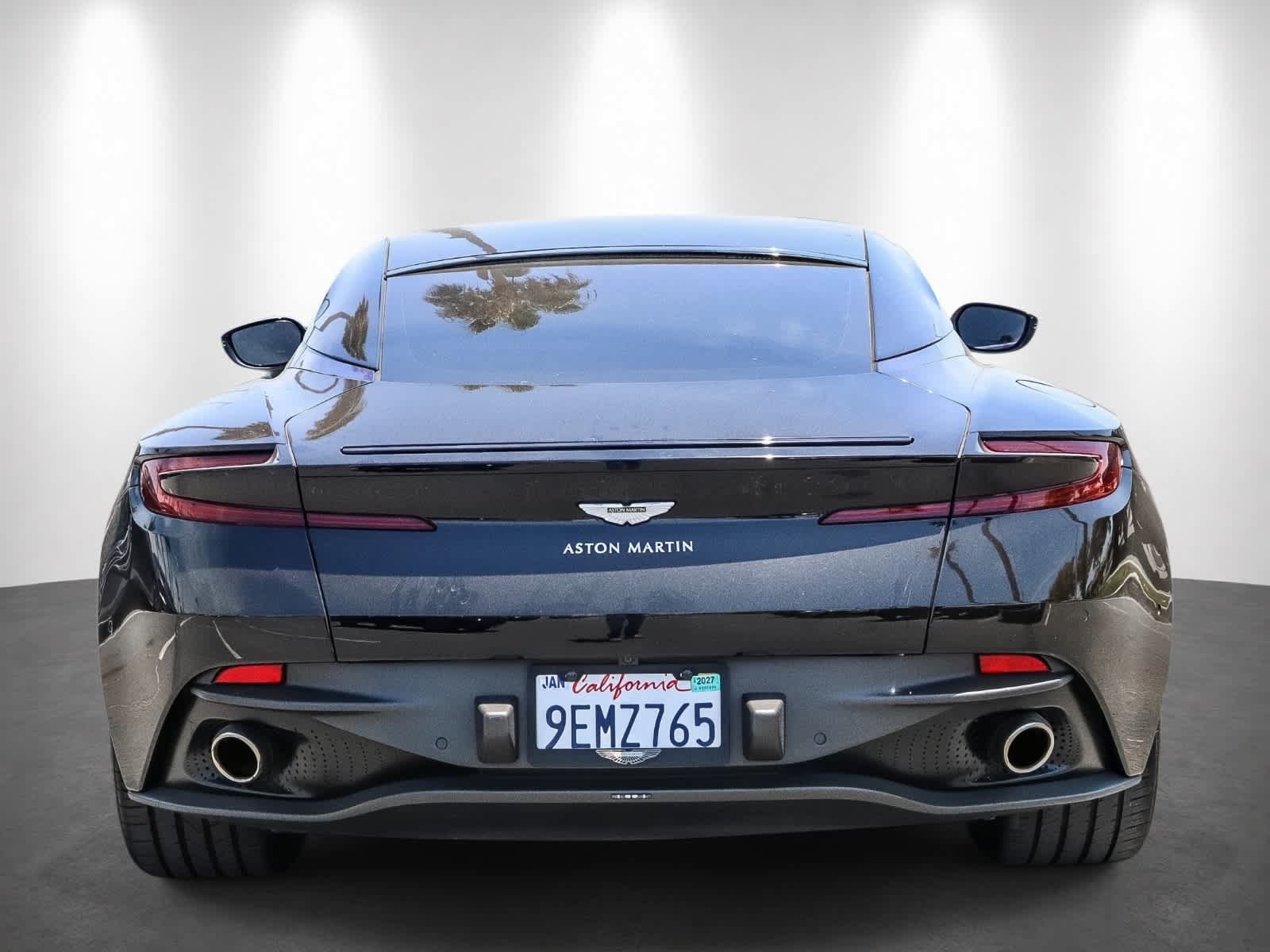 Used 2020 Aston Martin DB11 Coupe RWD image 11