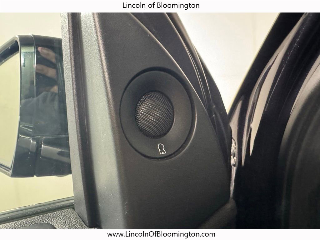 Used 2019 Lincoln Navigator Select AWD/4WD image 41